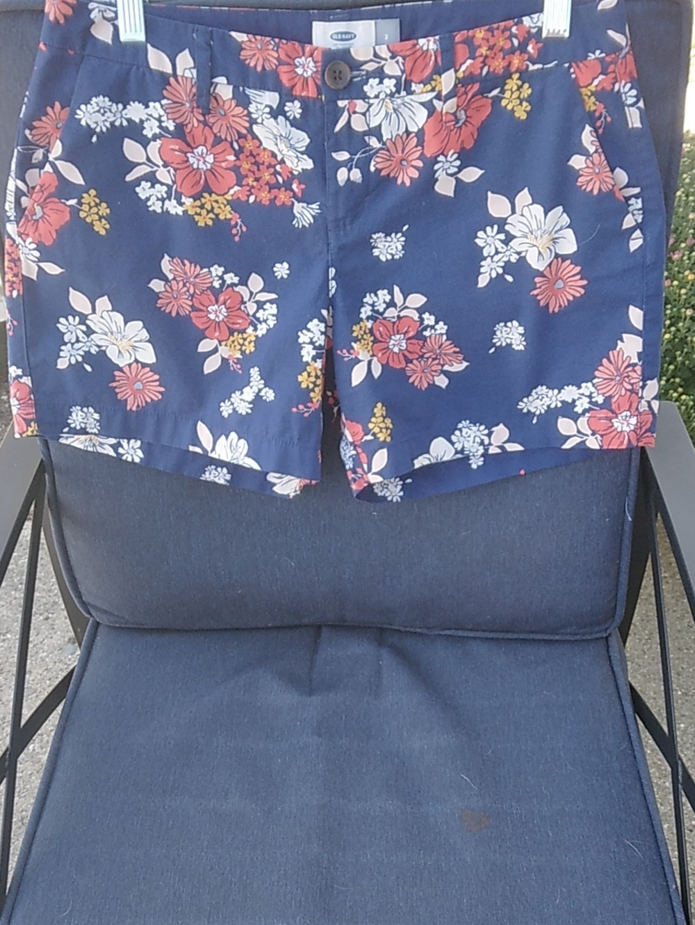 Old Navy Navy Floral Flat-Front Shorts